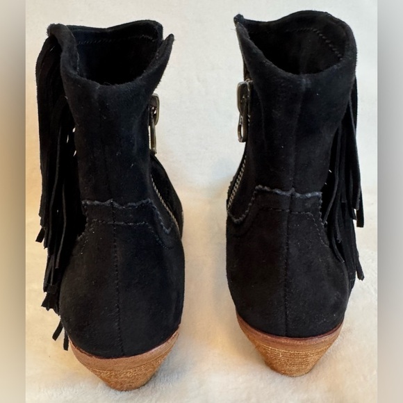 Sam Edelman Women’s Black Suede Floral Embroidered Fringe Booties Size 6.5 - Picture 6 of 9